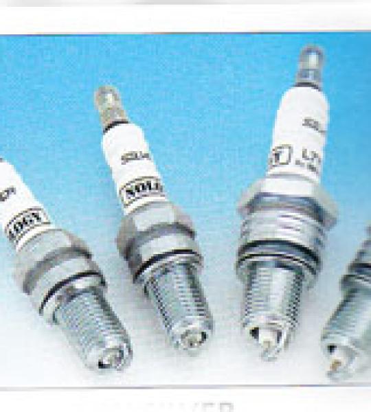 Kit 4 candele Nology Silver L7YS per Harley Davidson 1200 Shovelhead 1975-1980, 1340 Shovelhead 1978-1984, 1340 Evolution dal 1984 in poi