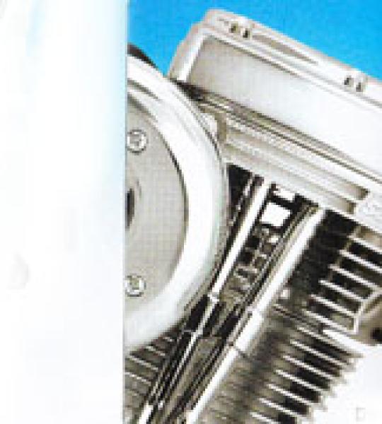 Motore S&S 124CI versione Diamond Cut lucidata con carburatore Super G e accensione IST per telai Twin Cam